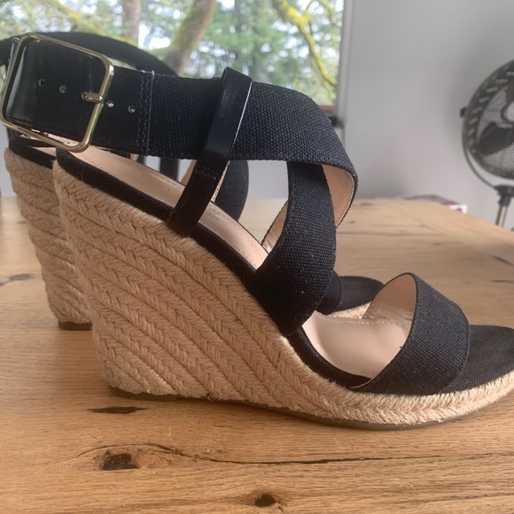 Banana Republic Black Wedge Sandal High Heels 10 Preloved - Picture 3 of 7